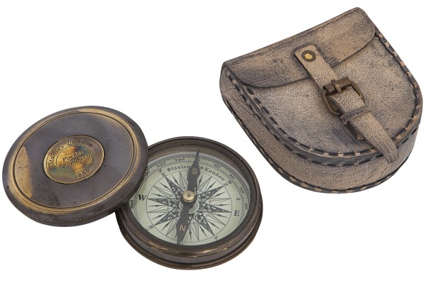 Antiker Kompass mit Ledertasche